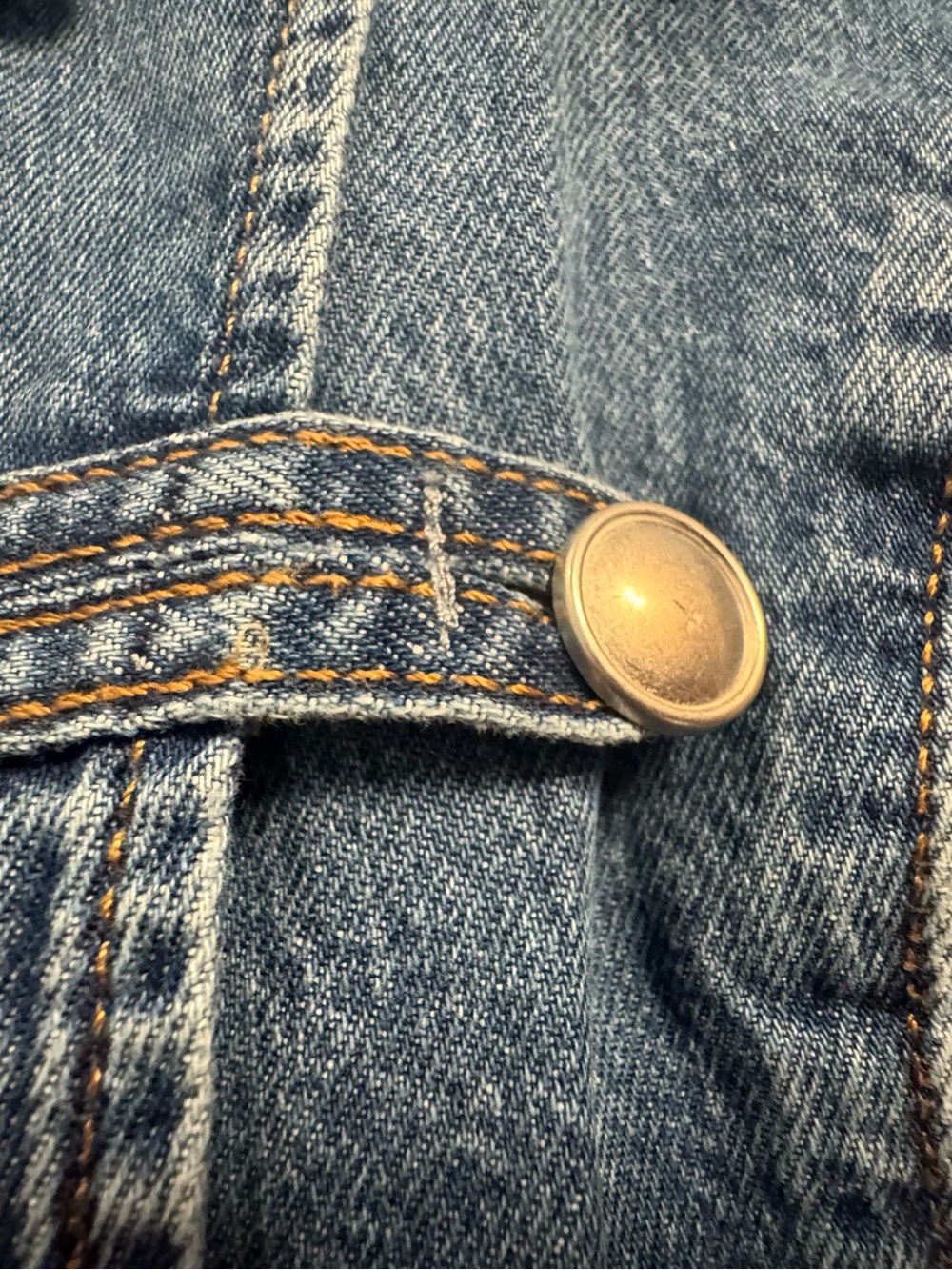 Zara Light Blue Denim Top with Contrast Stitching - Picture 5 of 6